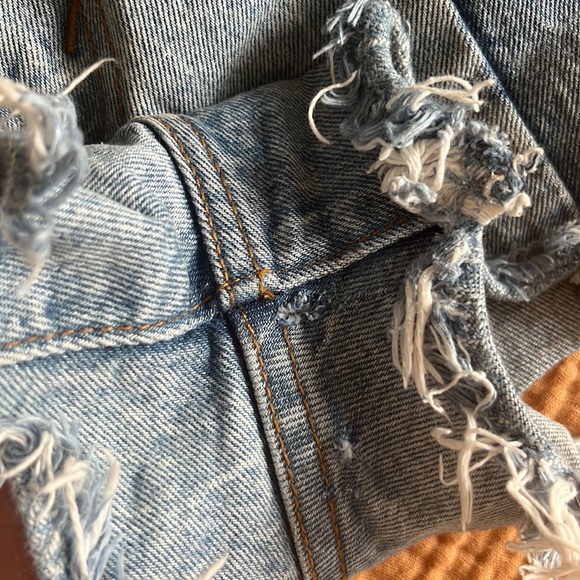 Abercrombie & Fitch Mom Shorts High Rise - Picture 6 of 6